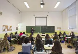 Alumnos españoles realizan una de las pruebas PISA.