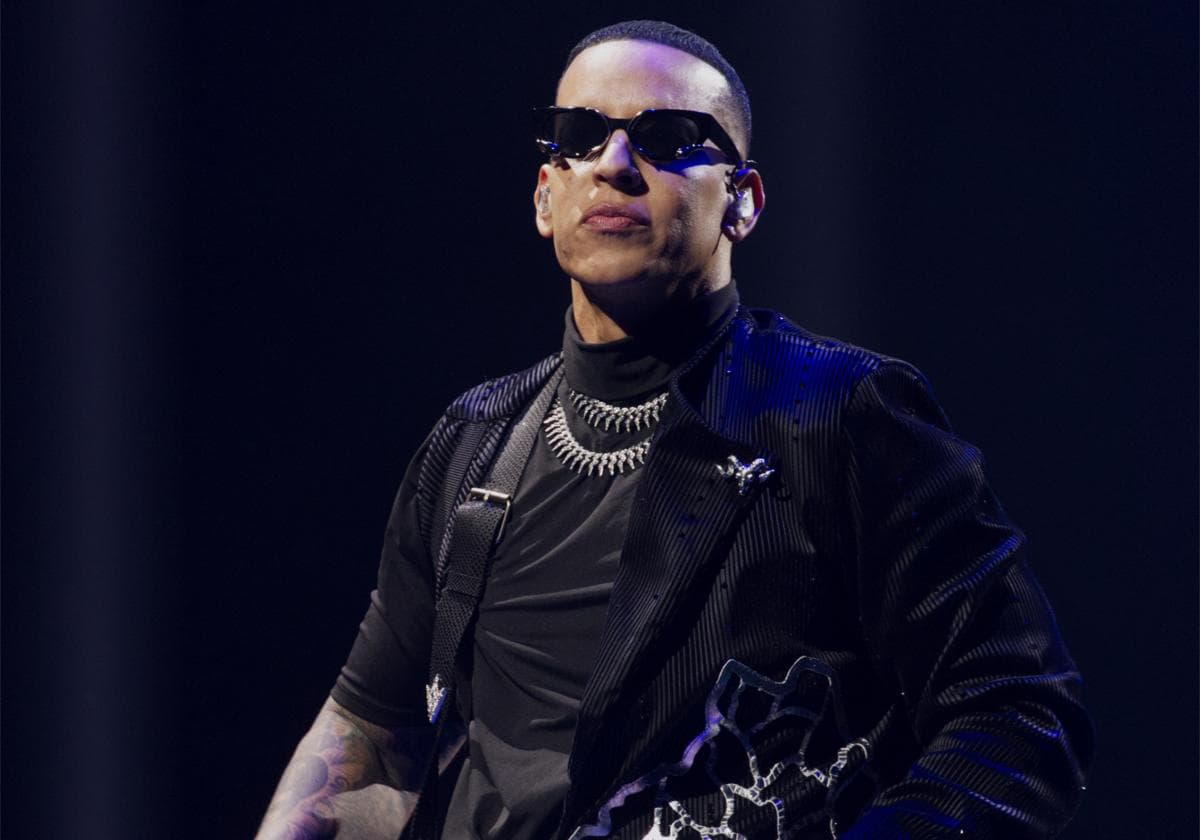 Daddy Yankee durante un concierto.