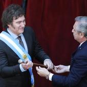 Milei jura como presidente de Argentina