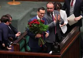 Mateusz Morawiecki, este lunes, en el Parlamento polaco tras perder el voto de confianza.