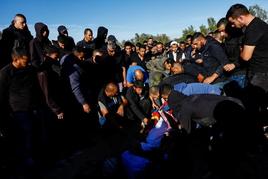 Funeral de Samar Talalka, uno de los tres jóvenes rehenes abatidos por el ejército.