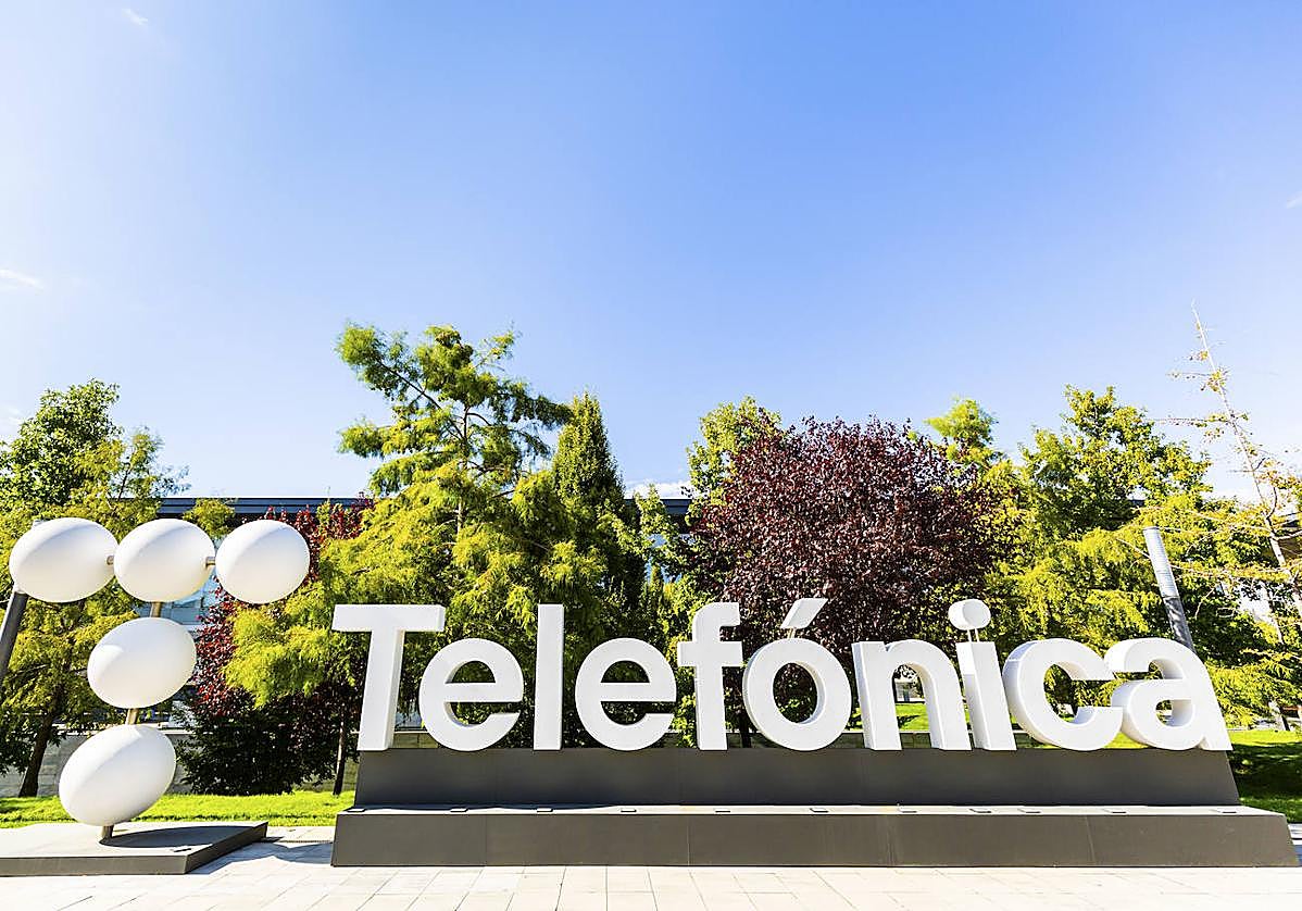 Telefónica mejora hasta el 63% del sueldo las condiciones del ERE