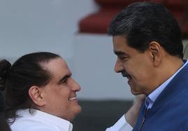 Nicolás Maduro recibe en el palacio presidencial a Alex Saab tras su liberación en EE UU