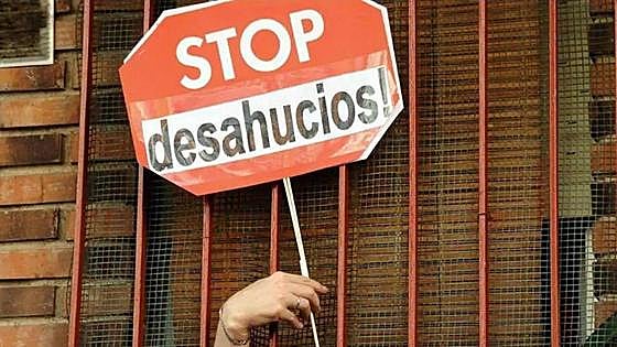 El Gobierno permite que Bildu se apunte la prórroga de las medidas antidesahucios