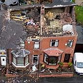 Viviendas en Stalybridge afectadas por el tornado.