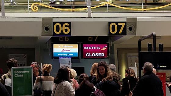 Iberia rebaja el seguimiento del primer día de huelga al 16%, con contratiempos en algunos aeropuertos