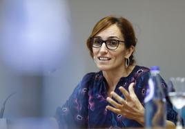 La ministra de Sanidad, Mónica García