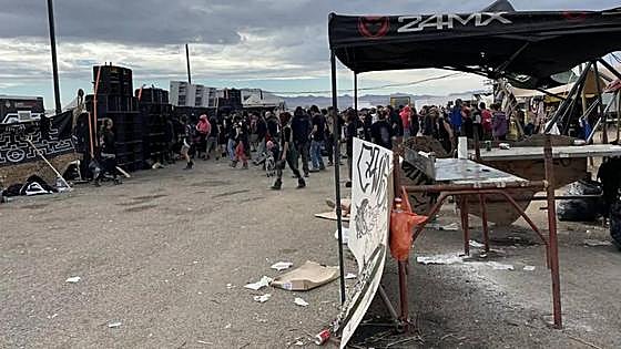 Fin de la 'rave' de Fuente Álamo: desmantelan el último escenario y apagan la música