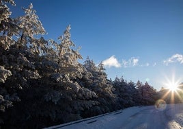 Con lluvia, nieve o hielo en la carretera conviene extremar la precaución