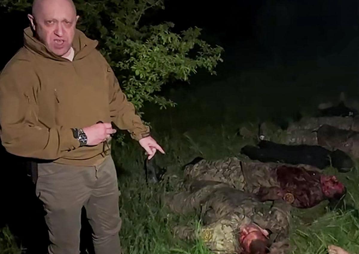 Secondary image 1 - The leader of the Wagner mercenaries, Yevgeny Prigozhin, took a shot at Putin and lost him.