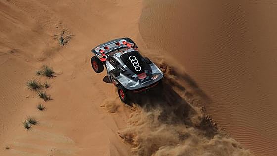Sainz da un golpe casi letal al Dakar