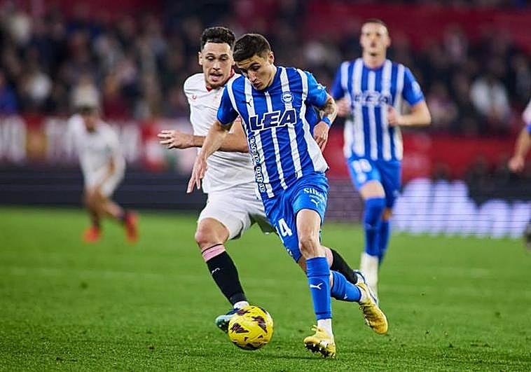 El Alavés hunde un poco más al Sevilla