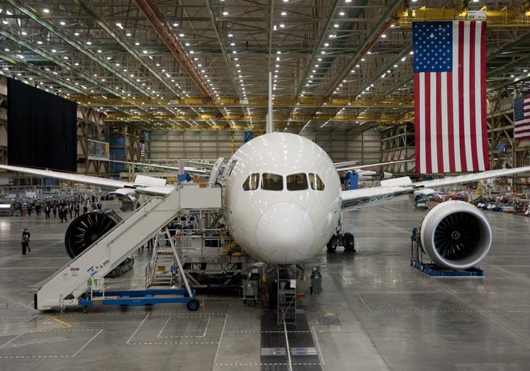 Un Boeing 787 en la fábrica de Everett.