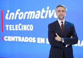 Carlos Franganillo, en los estudios de Informativos Telecinco.