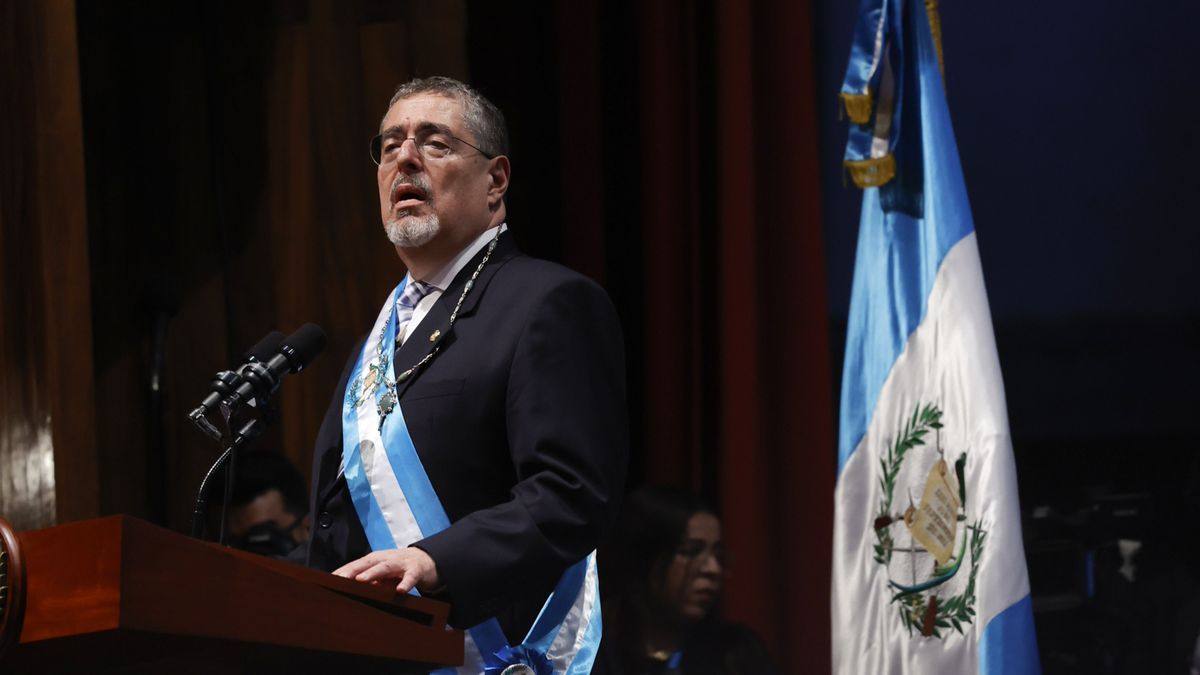 Bernardo Arévalo durante su discurso de investidura.