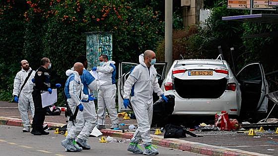 Un atropello intencionado mata a una persona y hiere a una quincena cerca de Tel Aviv