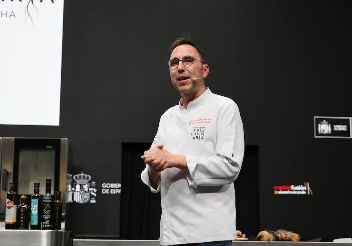 José Antonio Medina, durante su ponencia.