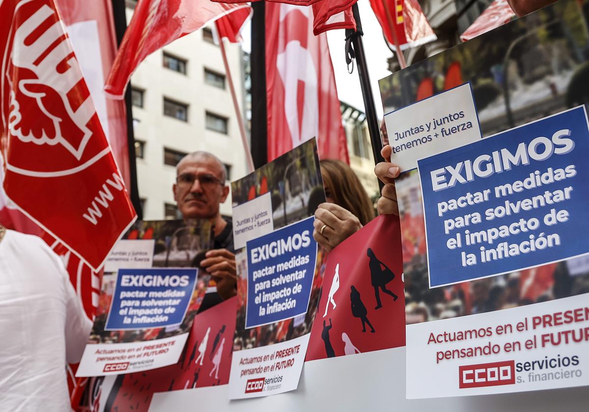 Manifestación de trabajadores de Caixabank.