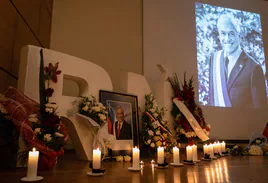 Homenaje en Santiago de Chile al expresidente fallecido.