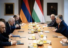 Viktor Orbán en una reunión con su gabinete este miércoles en Budapest.
