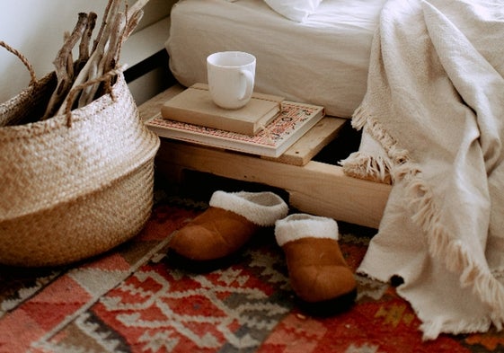 Siéntete cómodo en casa con estas zapatillas de invierno