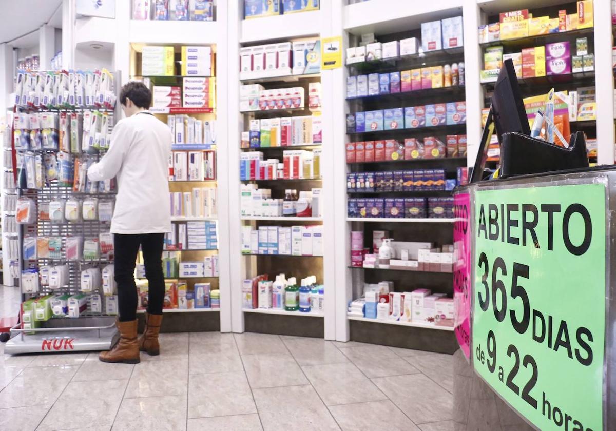 Interior de una farmacia.