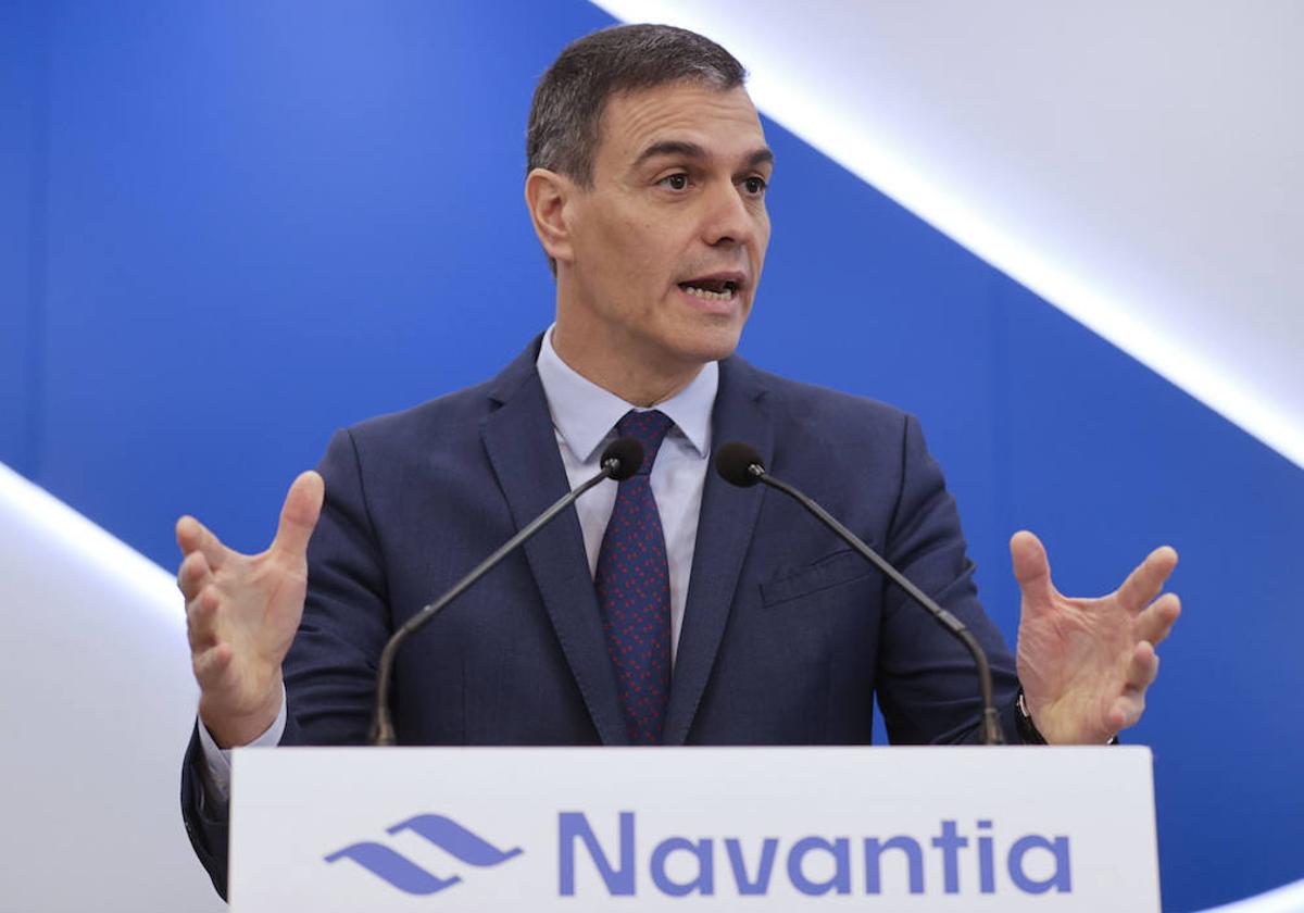 Pedro Sánchez durante su visita a Navantia en Ferrol el 24 de enero.