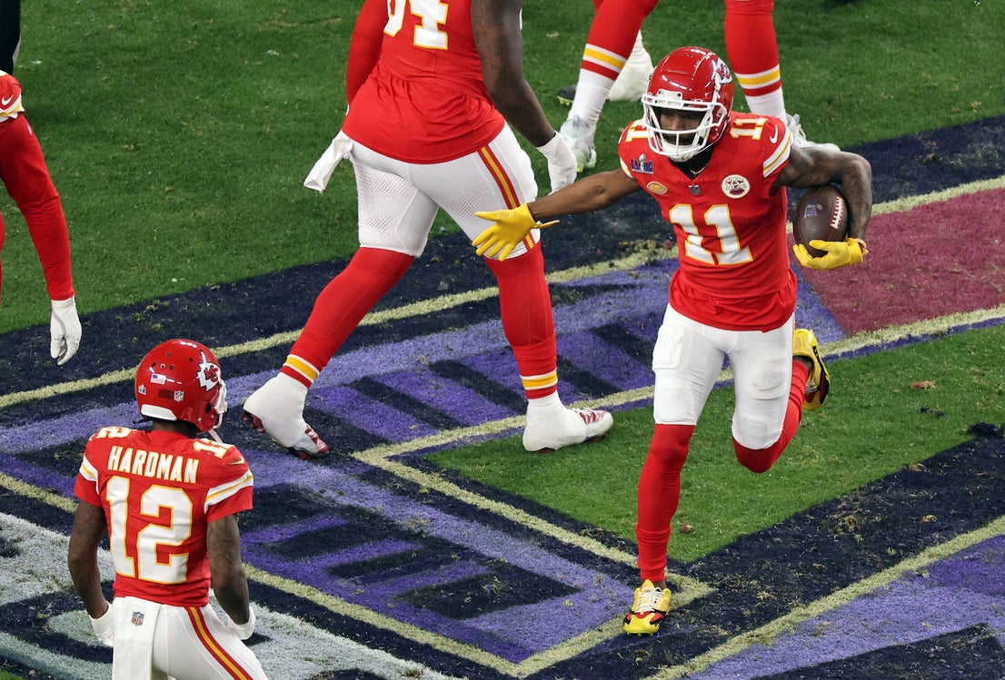 Valdes-Scantling, con un touchdown en el tercer cuarto, puso por delante a los Kansas City Chiefs por primera vez en todo el partido (10-13)