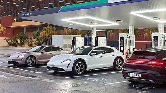 Porsche lidera el crecimiento de la carga ultrarrápida en España