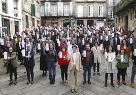 La candidata del BNG, Ana Pontón, a las elecciones gallegas junto al resto de miembros de su formación