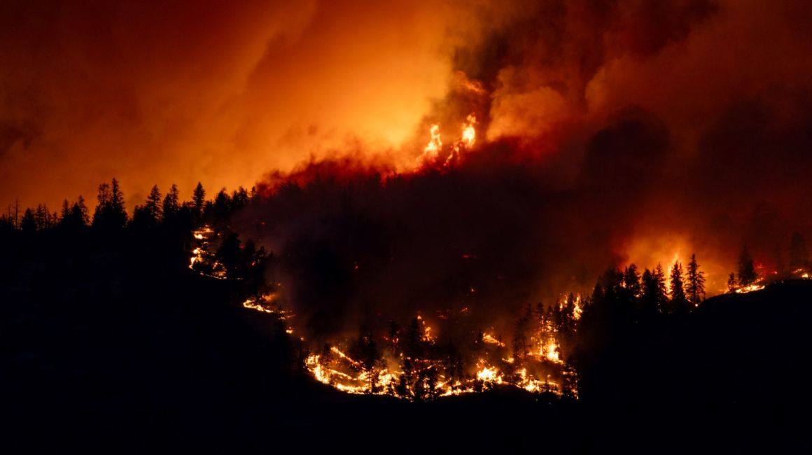 Así son los incendios que desde hace un año golpean Canadá