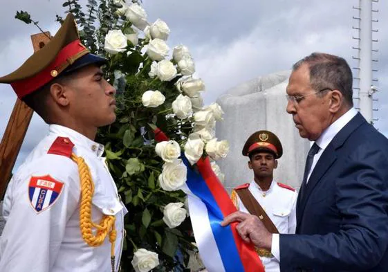 El ministro de Exteriores ruso, Serguéi Lavrov, durante una ceremonia el lunes en La Habana.