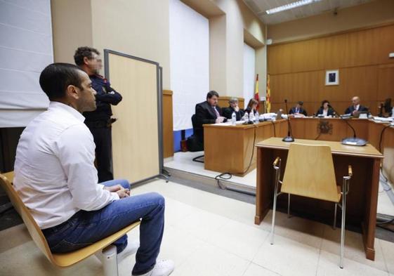 Dani Alves, durante el juicio