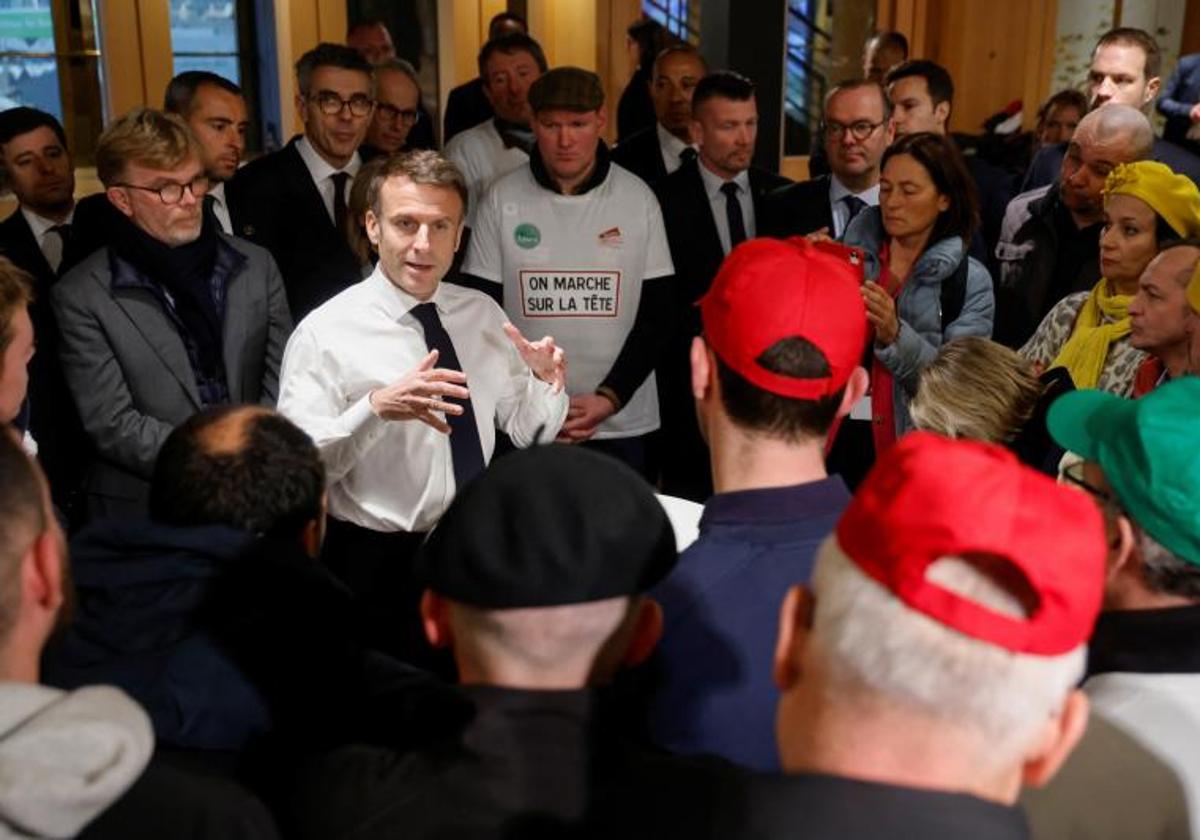 Macron dialogó durante más de dos horas con representantes de sindicatos y asociaciones del campo galo.