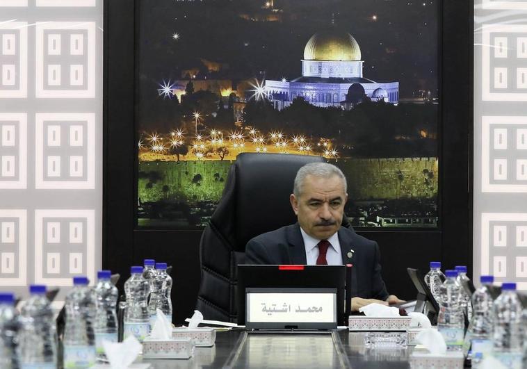 Mohamad Shtayé, durante un consejo de ministros de la Autoridad Palestina.