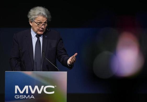 El comisario europeo de Mercado Interior, Thierry Breton, durante su intervención en el MWC 2024