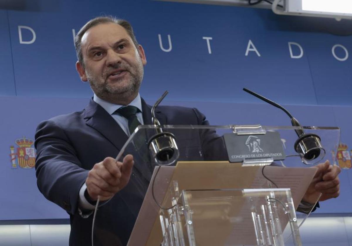 José Luis Ábalos, durante la rueda de prensa que ha ofrecido este martes en el Congreso.