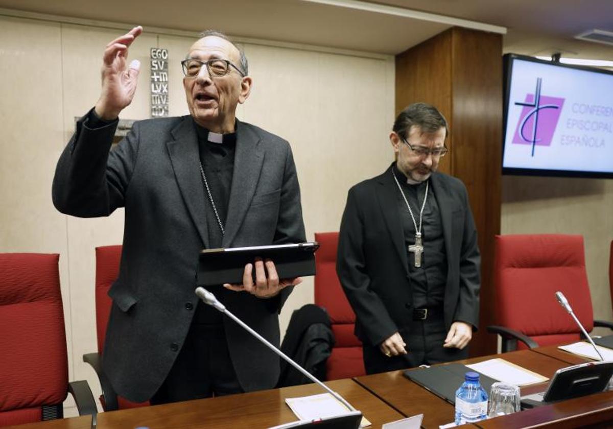 La cúpula eclesial, al comienzo de la asamblea plenaria de la Conferencia Episcopal.