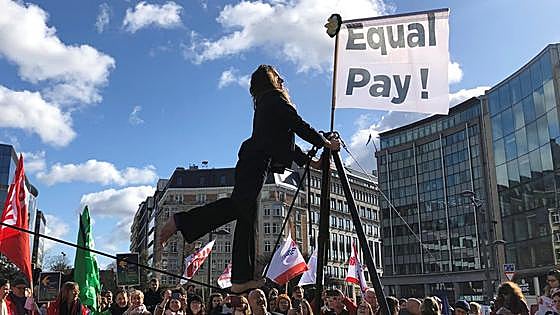 ¿Por qué no se cierra la brecha salarial?