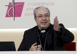 César García Magán, en la rueda de prensa para informar de los acuerdos adoptados por la asamblea plenaria de la Conferencia Episcopal.