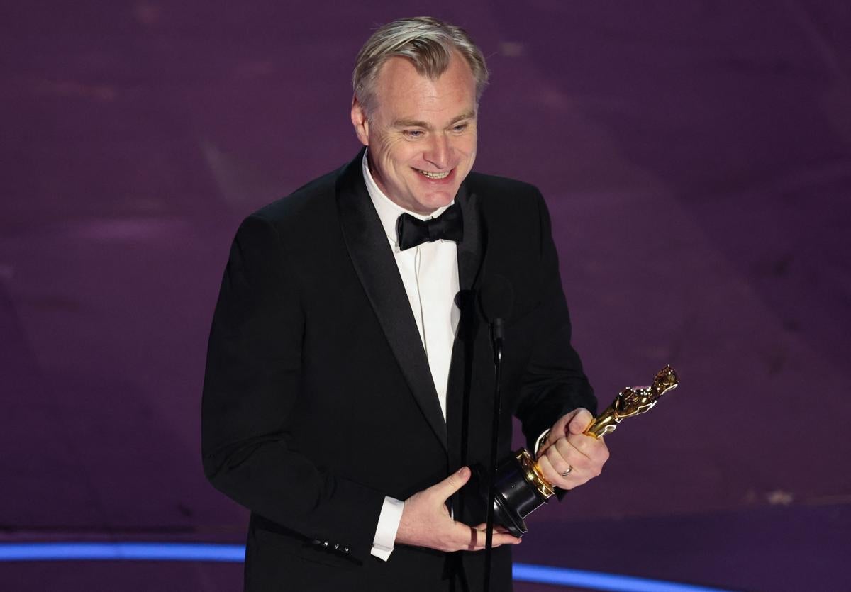 Christopher Nolan, con el Oscar a mejor director.