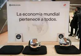 Puesto de Worldcoin en la ciudad de Madrid.