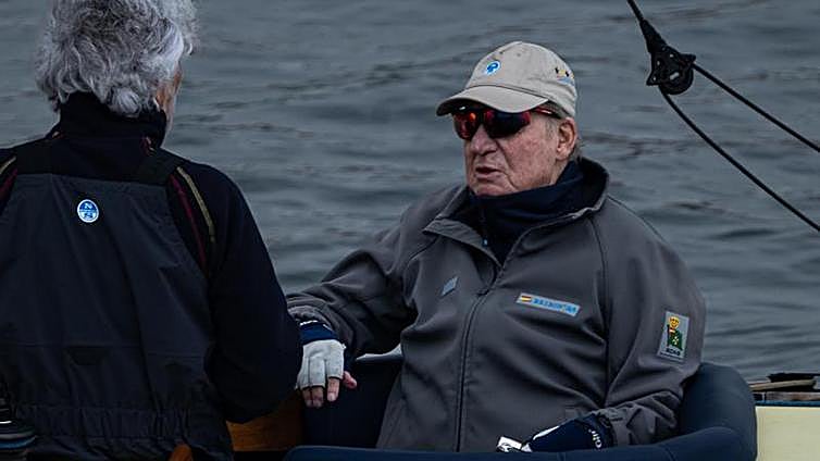 Juan Carlos I, entre Abu Dabi y Ginebra con escapadas a Sanxenxo