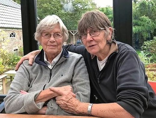 Monique y Loes, las dos ciudadanas neerlandesas que optaron por la eutanasia conjunta.