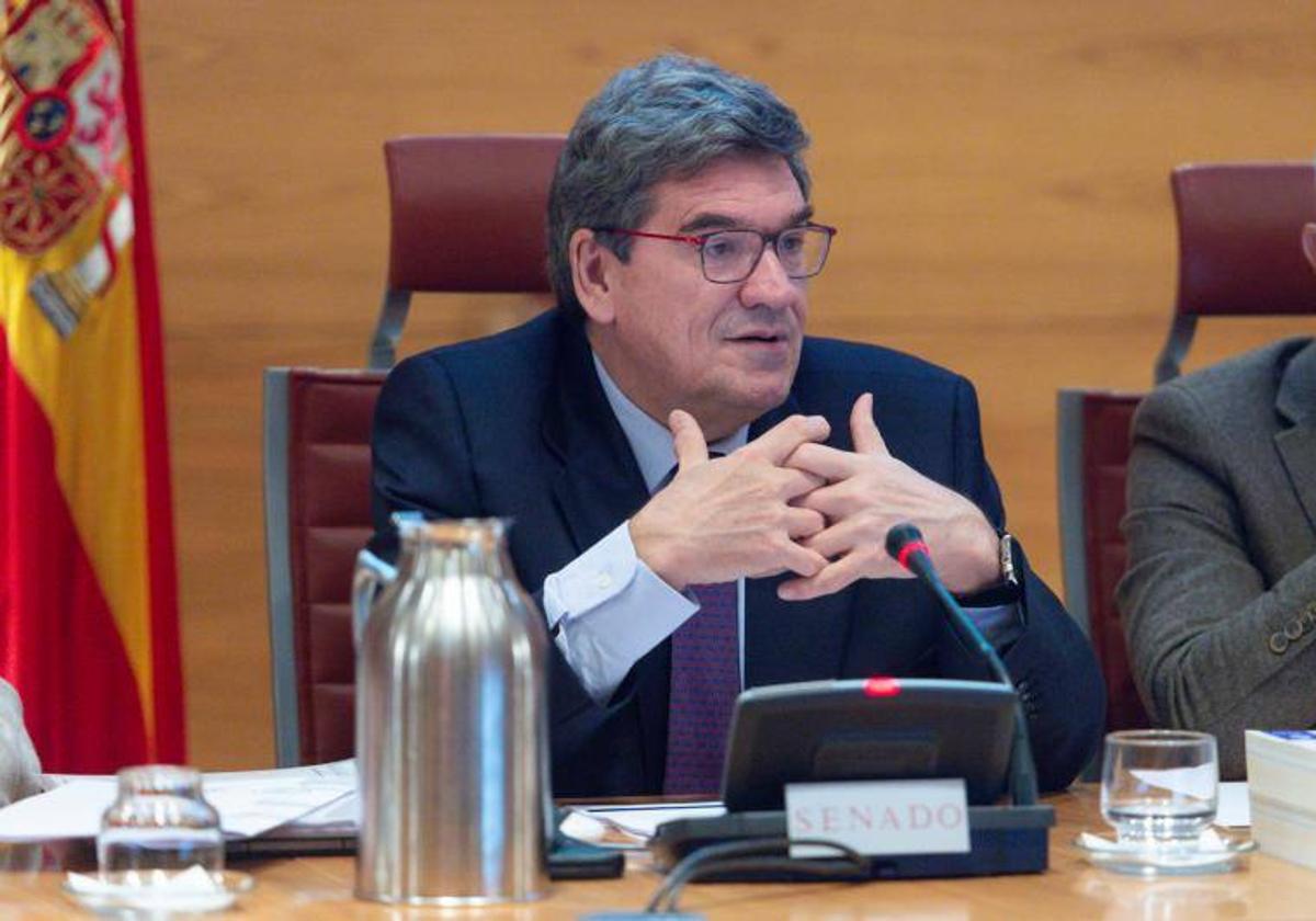 El ministro José Luis Escrivá, en el Senado.