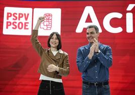 La líder del PSPV y ministra de Ciencia, Diana Morant, y el presidente del Gobierno, Pedro Sánchez.