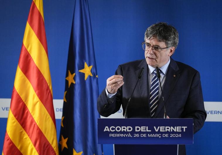 Puigdemont tras el acuerdo de Junts con Joventut Republicana, Els Verds-Alternativa verda, Reagrupament, Acció per la república, Estat Català, MESCat y Demòcrates de Catalunya