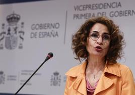 La vicepresidenta del Gobierno, María Jesús Montero, en una rueda de prensa