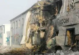 Los destrozos causados por el ataque ucraniano en la fábrica de armamento en Yelábuga.