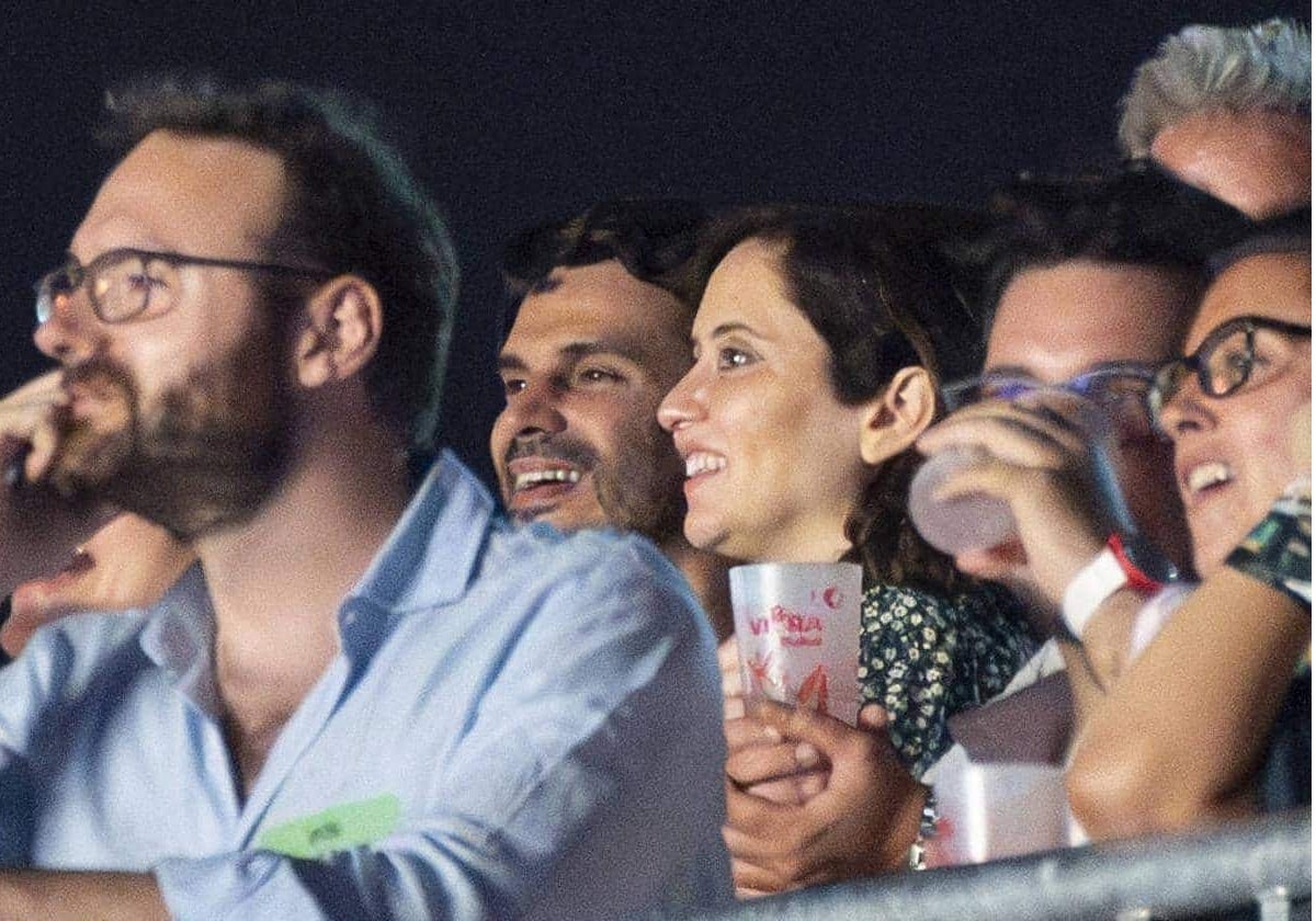 Alberto González Amador e Isabel Díaz Ayuso en un concierto del festival Mad Cool del pasado año.